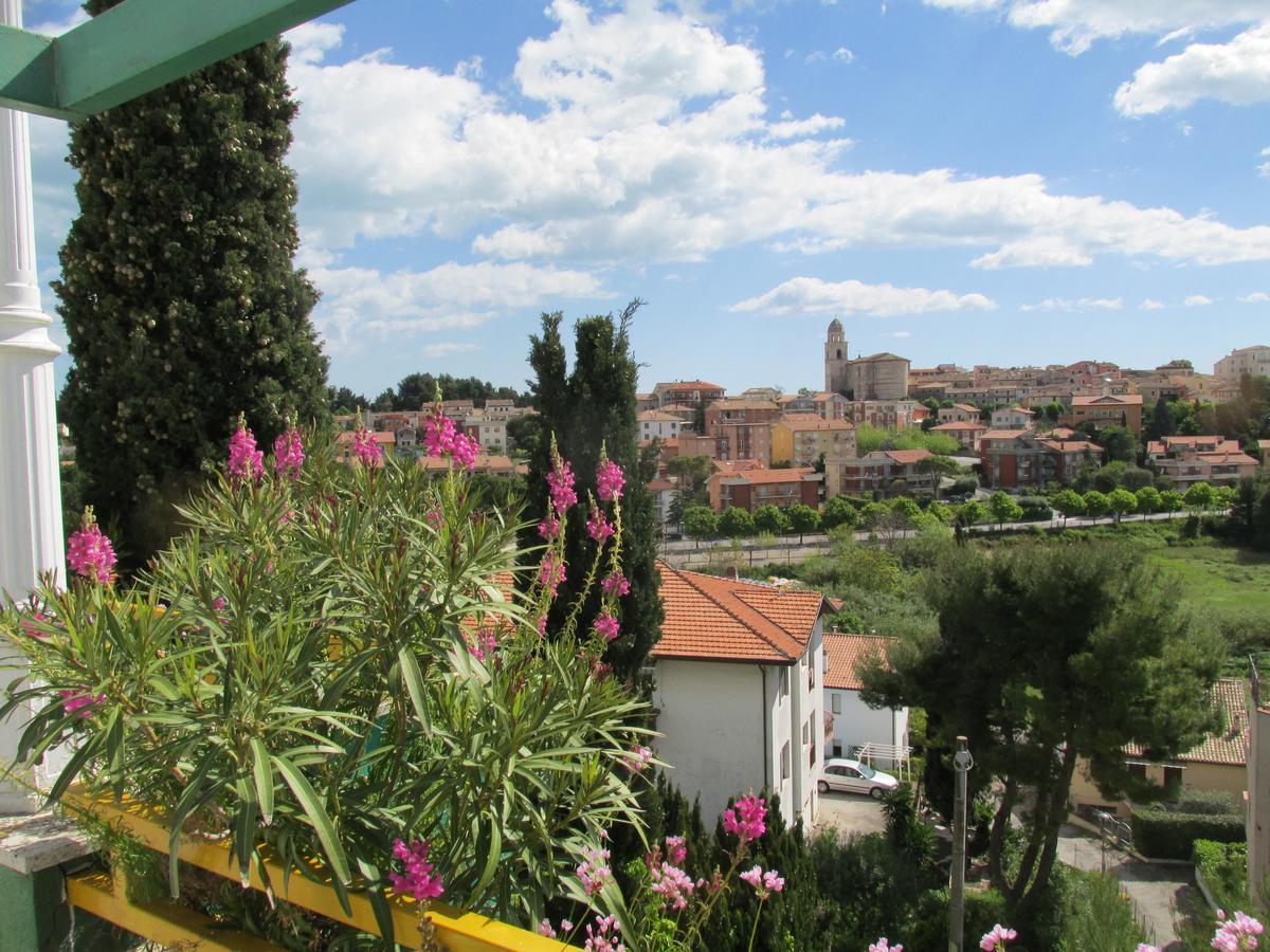 Hotel Conchiglia Verde Sirolo Esterno foto